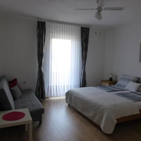 Lägenhet Toni, Borik