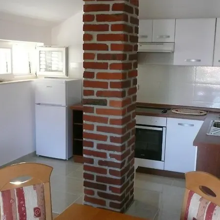 Toni, Borik Apartamento *