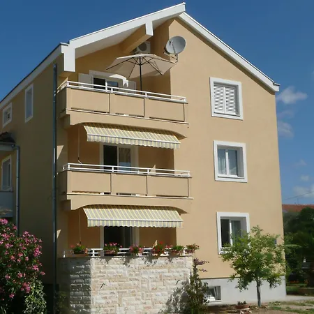 Apartment Toni, Borik