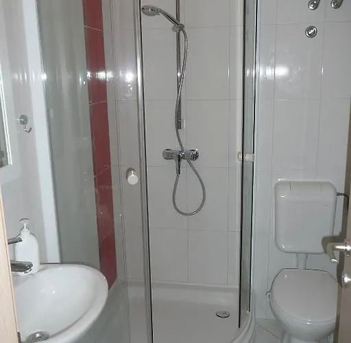 Toni, Borik Διαμέρισμα Ζαντάρ