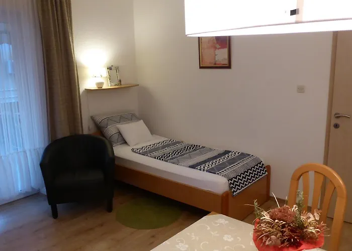 Toni, Borik Διαμέρισμα *